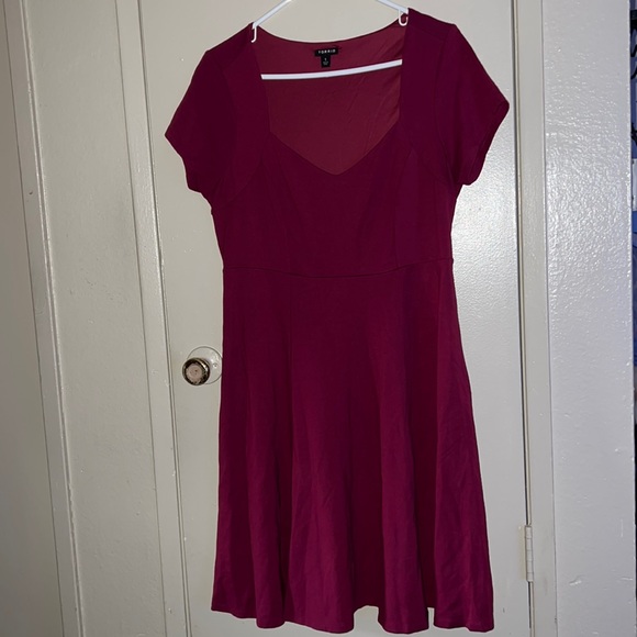 🌼FOR BUNDLE ONLY🌼Torrid Burgundy Dress - Picture 2 of 12